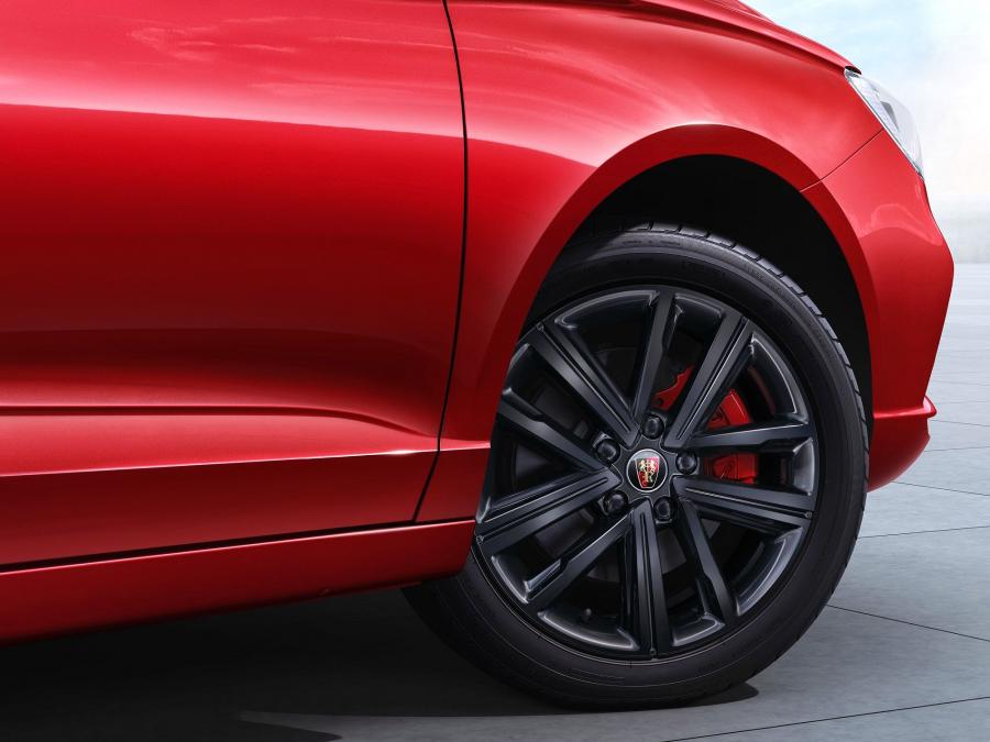 Детали экстерьера Roewe i5 GL 2019 года  (фото 2 из 4)